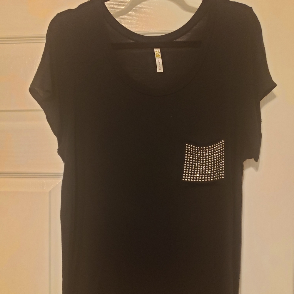 Ocasion Studded Tee